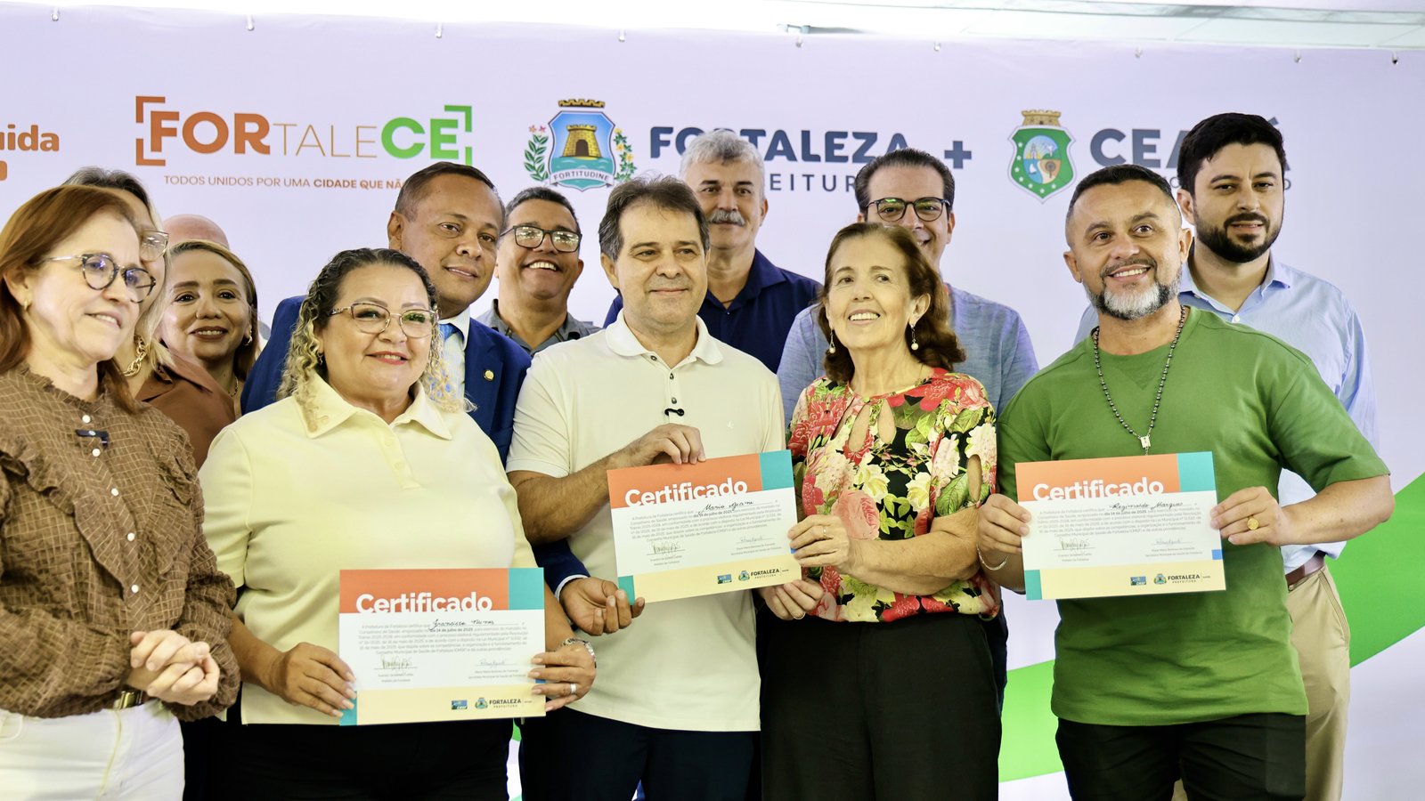 Prefeito Evandro Leitão empossa 347 novos integrantes do Conselho Municipal de Saúde de Fortaleza