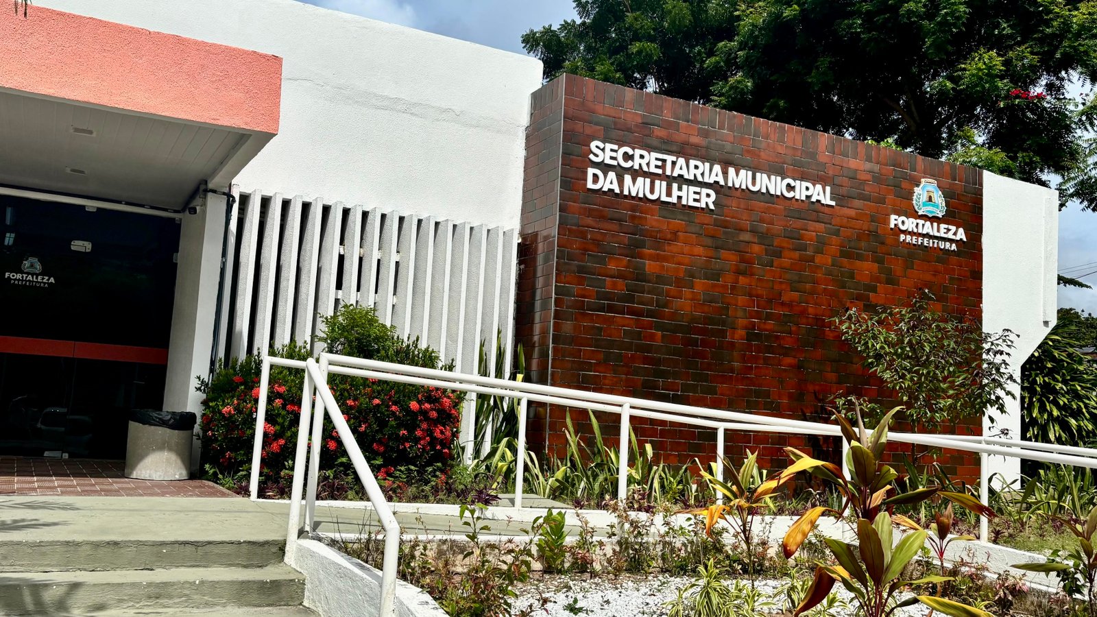 Secretaria Municipal da Mulher completa um ano com fortalecimento da rede de atendimento e ampliação