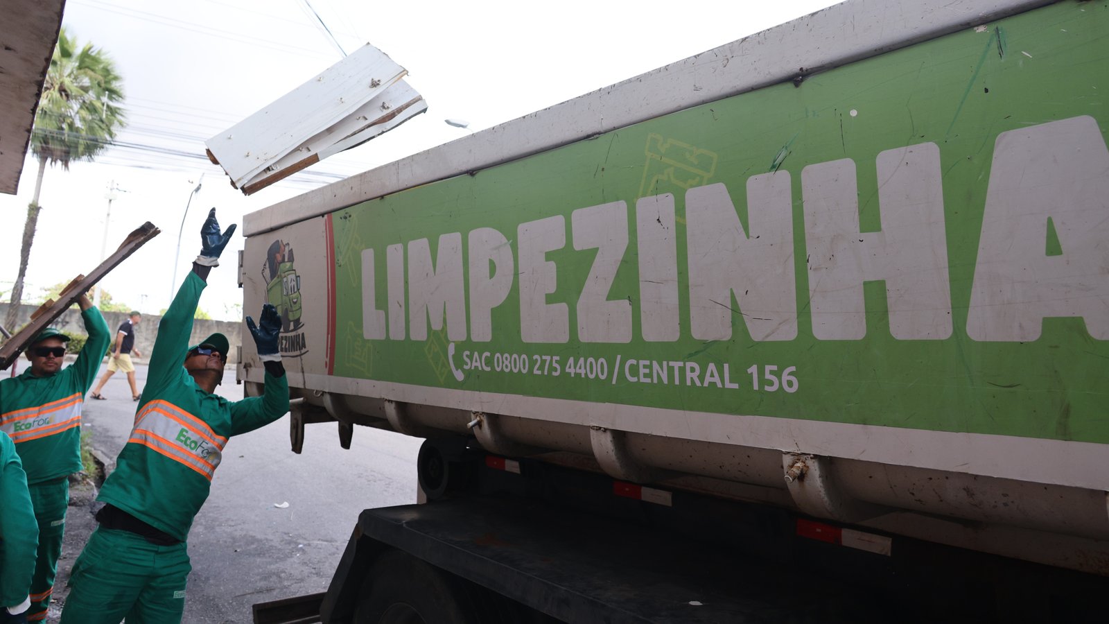 Limpezinha completa um ano e atende todas as regionais de Fortaleza com nova programação