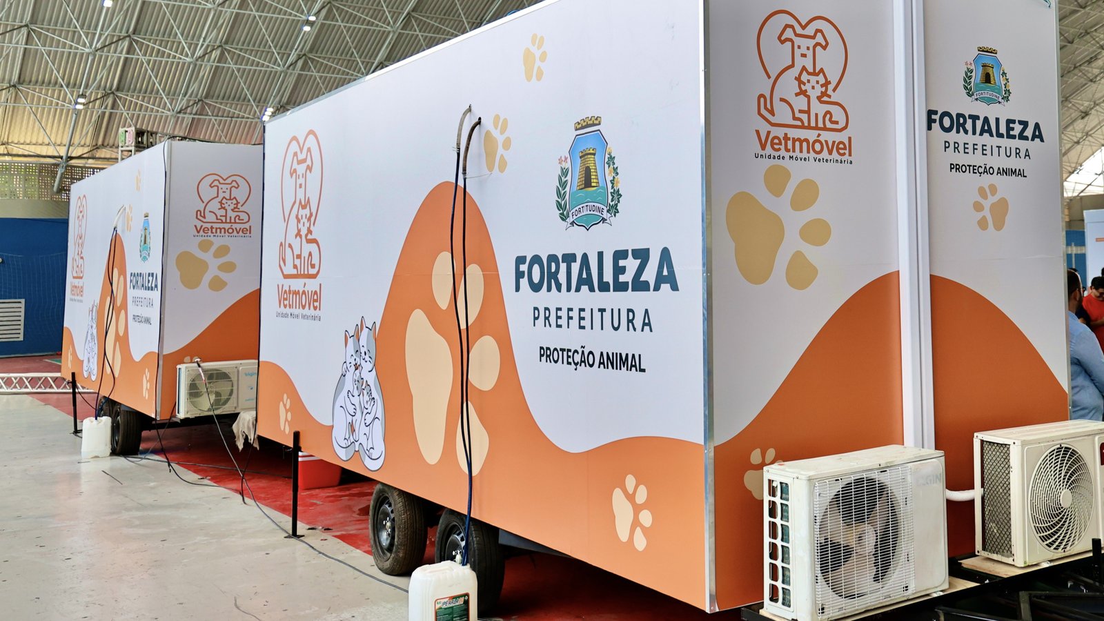 VetMóvel chega ao Jardim América; segunda unidade permanece no bairro Presidente Vargas