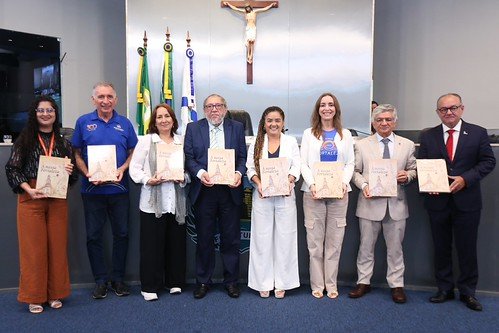 Solenidade de lançamento do livro ''A Nossa Fortaleza'' (72)