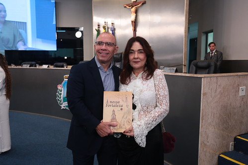 10.04.2026- Livro _Á nossa Fortaleza_(Luciano Melo/CMFor)