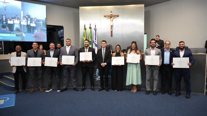 CMFor comemora o Dia do Personal Trainer em sessão solene