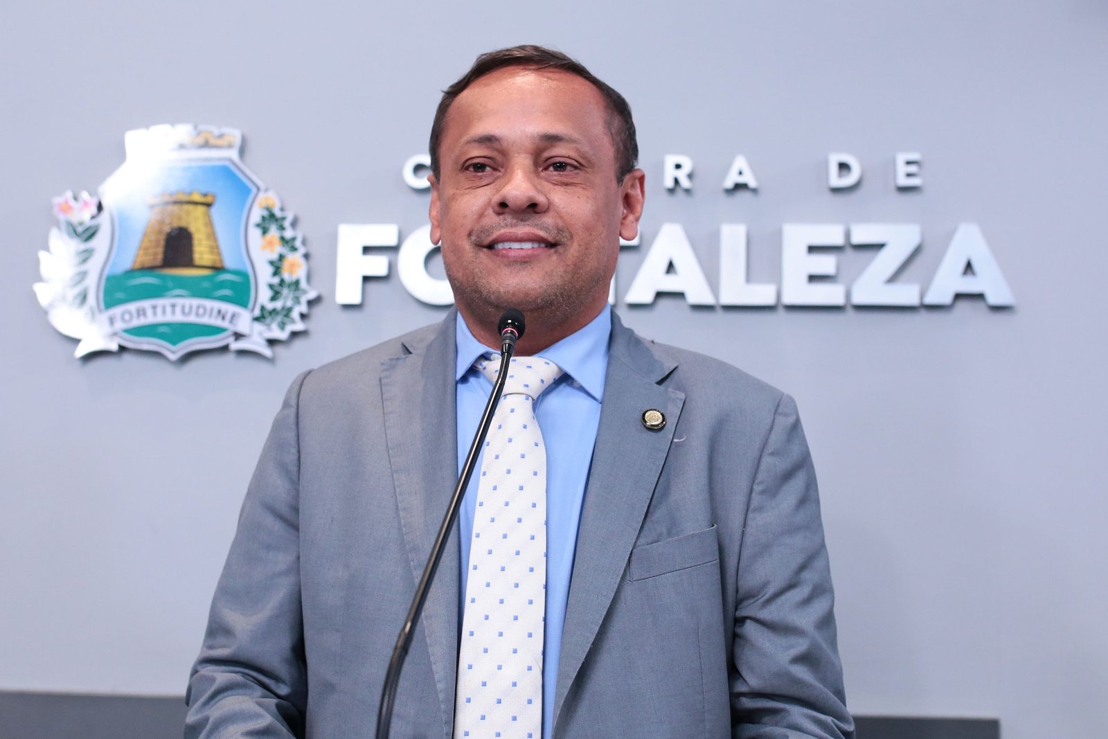 Projeto quer preparar servidores de Fortaleza para atendimento humanizado a pessoas autistas