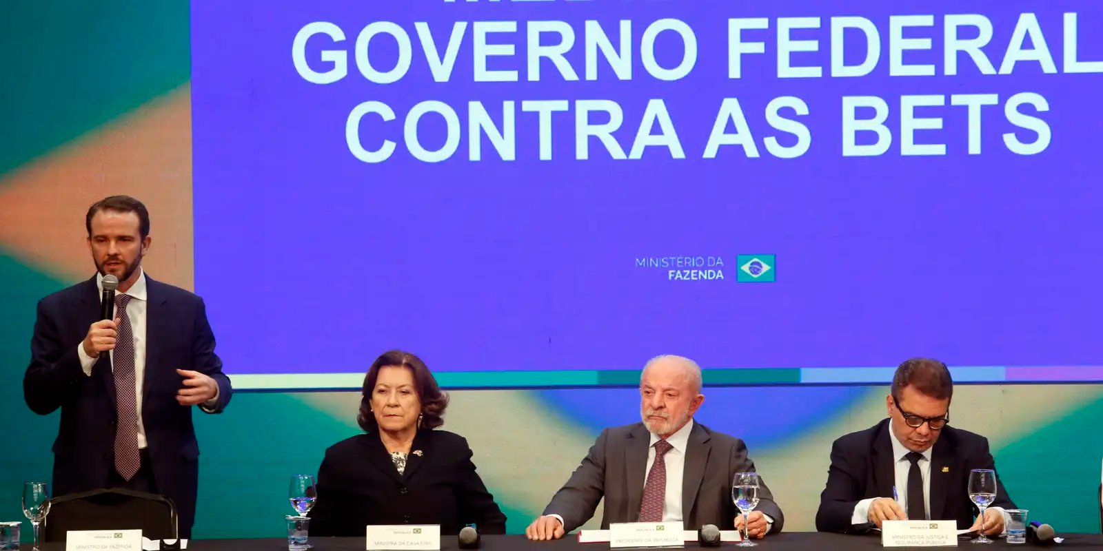 Bets passam a ser proibidas no país e apostador receberá saldo