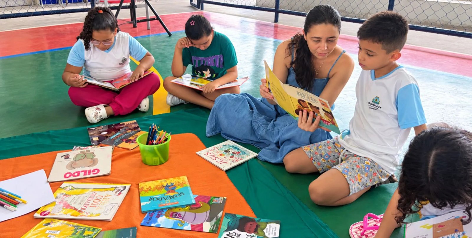 Dia Mundial da Alfabetização: ações do FortaLer beneficiam 35 mil estudantes na Rede Municipal de Fo