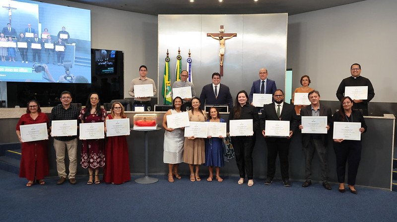 Sessão Solene na CMFor comemora 150 anos de fundação da Paróquia Bom Jesus dos Aflitos